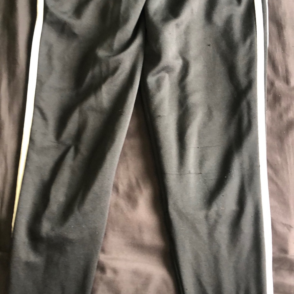 Addis’s sweats - Picture 2 of 4